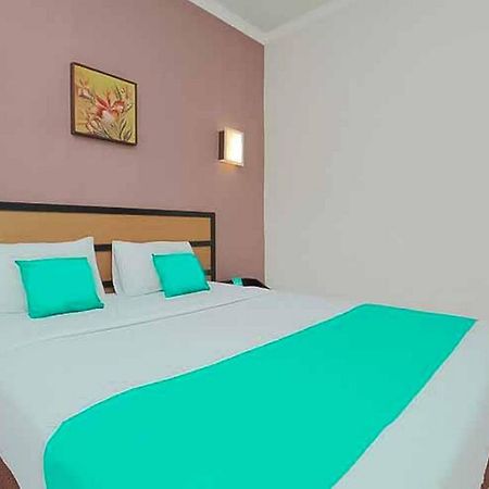 Hotel Lestari Near Lippo Plaza Mall Jember Bagian luar foto