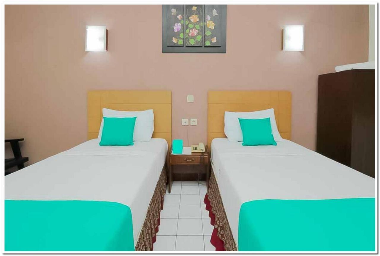 Hotel Lestari Near Lippo Plaza Mall Jember Bagian luar foto