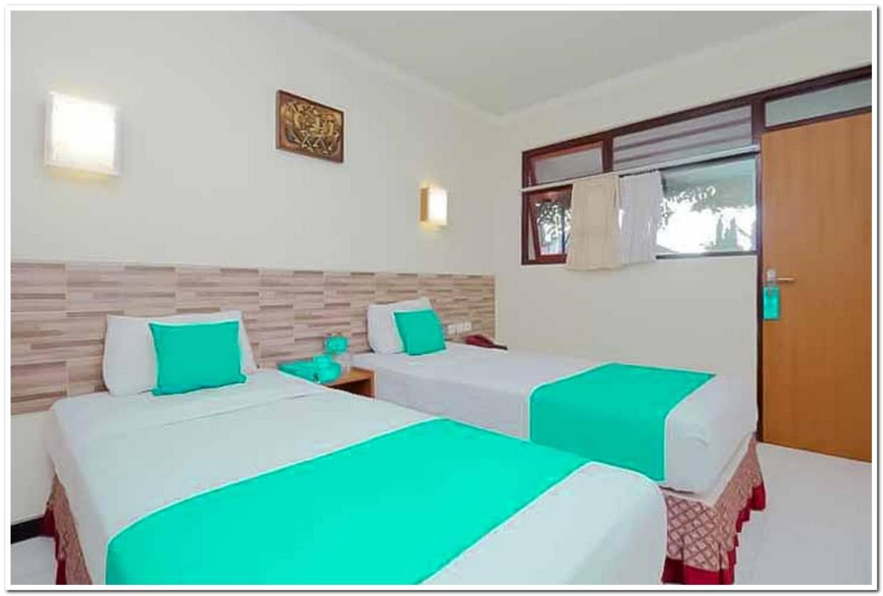 Hotel Lestari Near Lippo Plaza Mall Jember Bagian luar foto